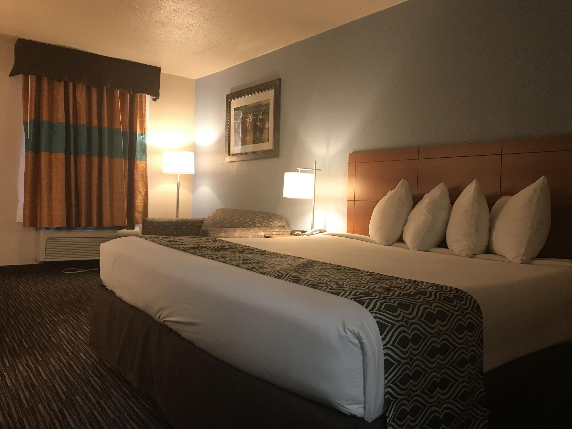 Ramada By Wyndham Louisville North Luaran gambar