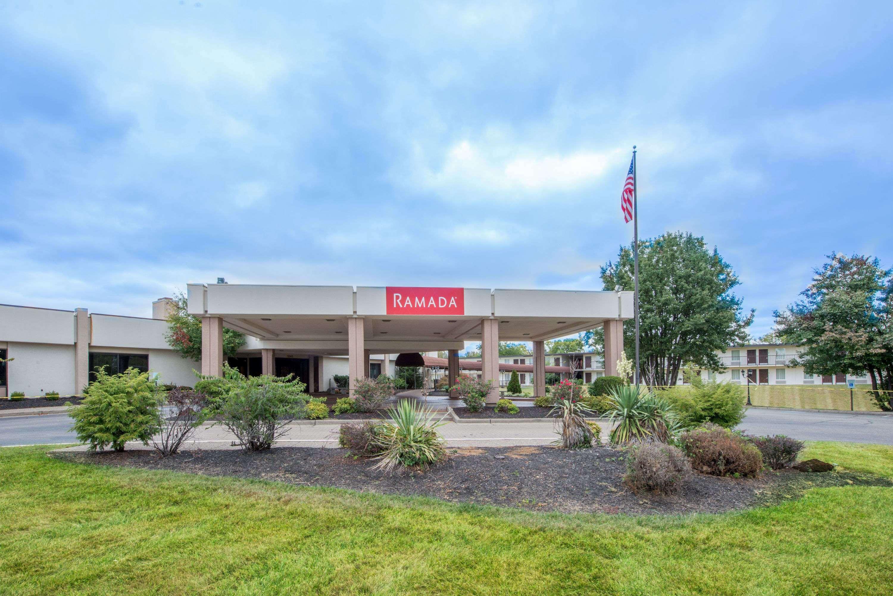 Ramada By Wyndham Louisville North Luaran gambar