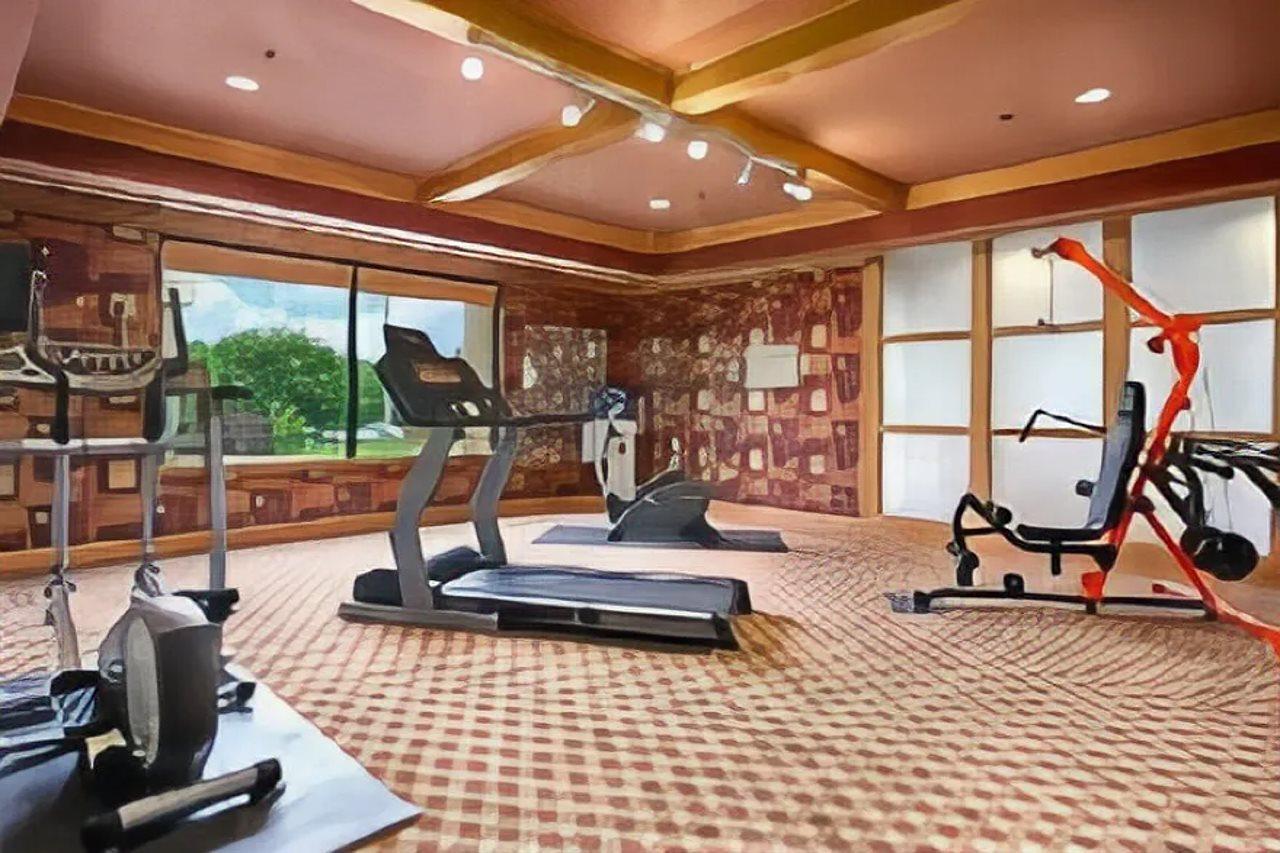 Ramada By Wyndham Louisville North Luaran gambar