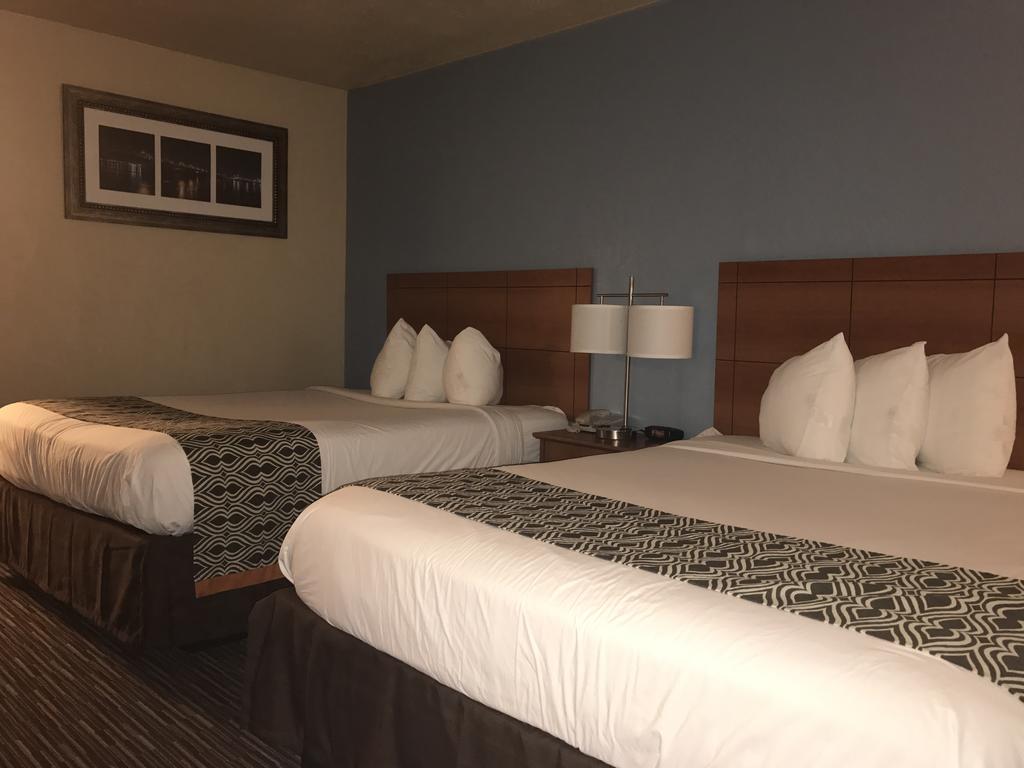 Ramada By Wyndham Louisville North Luaran gambar